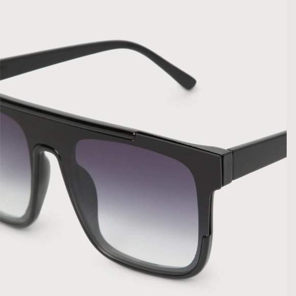 NWT Lulu's Standard Black Shield Sunglasses - Picture 4 of 4